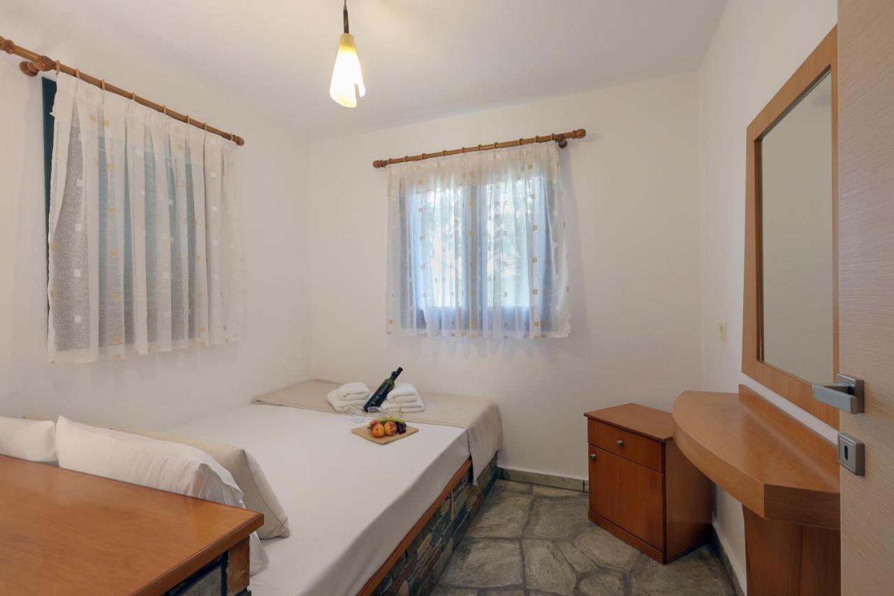 Maistrali Apartments Ormos Panagias Zewnętrze zdjęcie