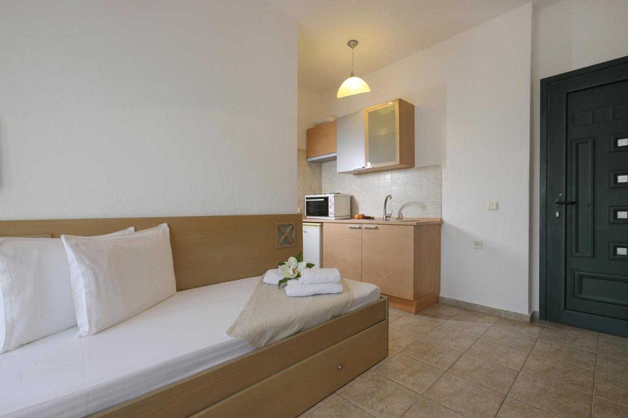 Maistrali Apartments Ormos Panagias Zewnętrze zdjęcie
