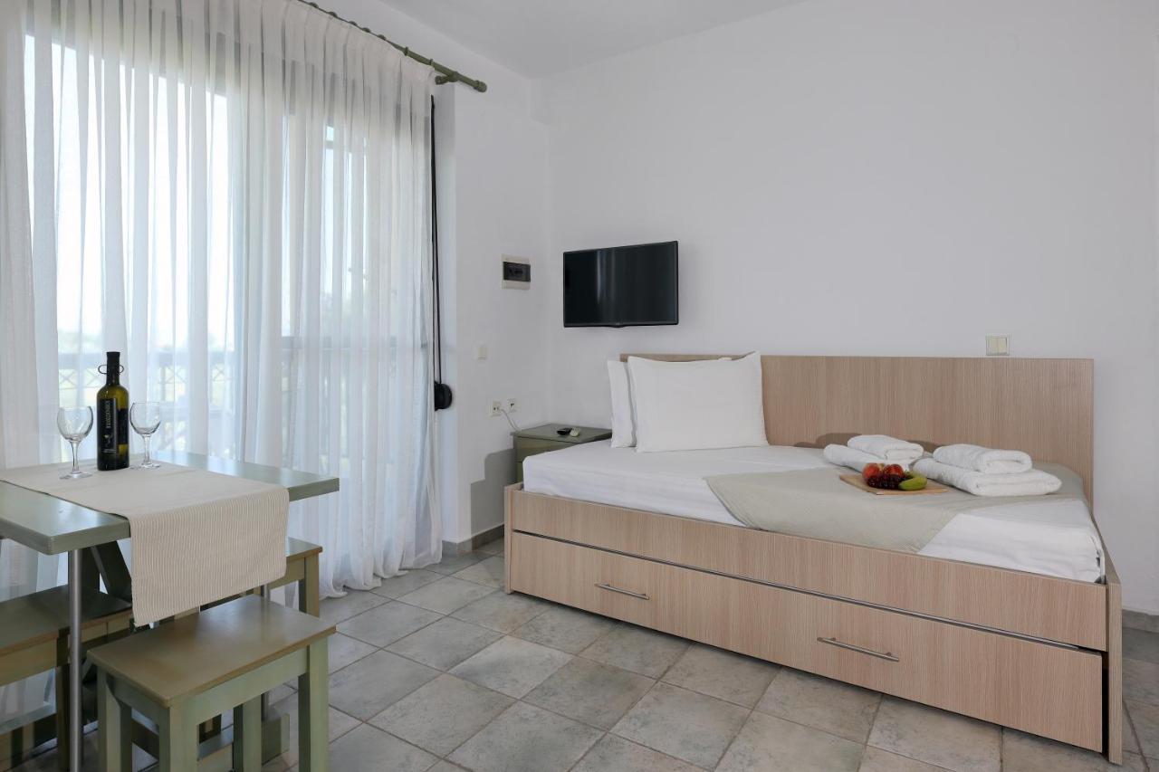 Maistrali Apartments Ormos Panagias Zewnętrze zdjęcie